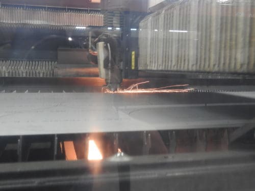 Metal fabrication machine